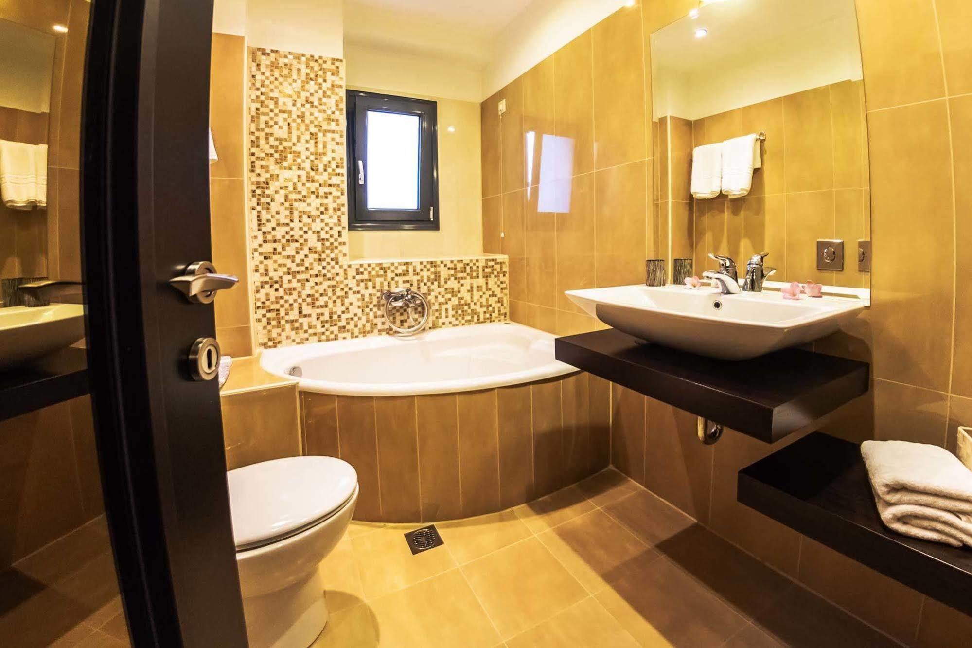 Giotis Boutique Hotel Ioannina Exterior photo